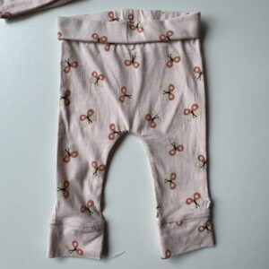 Pink & orange butterflies printed leggings