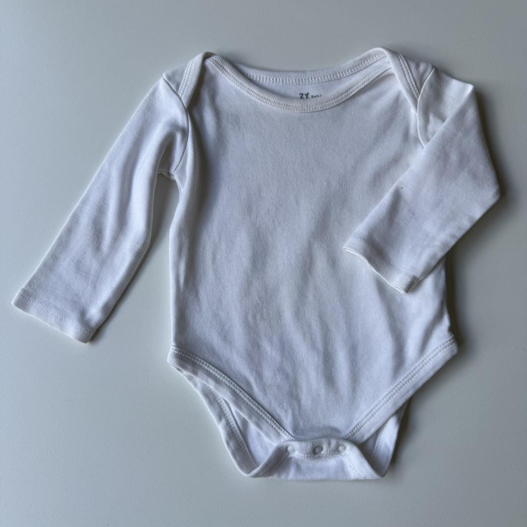 White long sleeve bodyvest